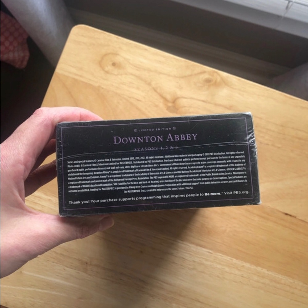 NWT PBS Downton Abbey Seasons 1-3 DVD Box Set - Purple & Black - Picture 6 of 6
